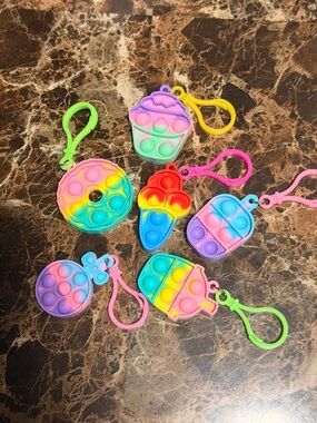 Colorful Assorted Kids Pop-It Keychain Fidget Toys - Multicolor
